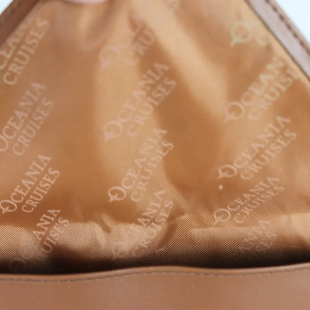 Oceania Club Genuine Brown Leather Round Personal Luggage Travel Bag Tag Carry
